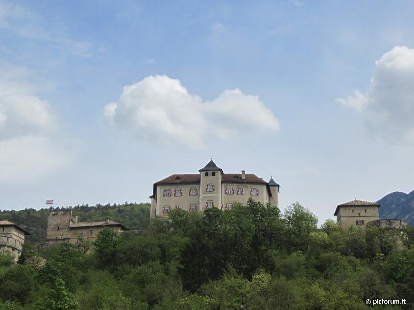 Castel%20Thun%20e%20Nanno%20Aprile%202012%20%28192%29.JPG